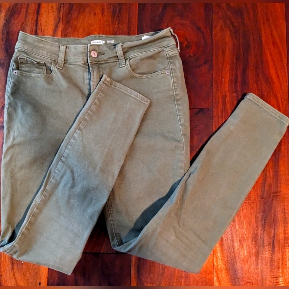 Old Navy Rockstar Super Skinny Jeans